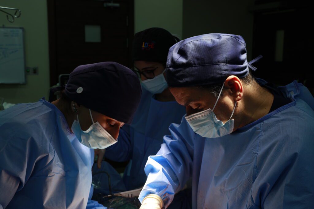 د. منتهى العليوات، طبيبة مقيمة في قسم الجراحة بمستشفى الكندي Dr. Muntaha Al Alaiwat, Resident at the Surgical Department